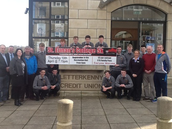 Pictured are some of the Transition Year 5k Committee, James McMonagle, Chairperson LK Credit Union, Gordon Randles LKCU Manager, Attracta Winters, Chairperson St Eunan's Parents' Association, Brian Harkin ,LKCU, Ted McLaughlin, LKCU, Eva McCloskey, LKCU Youth Officer, Jim Toner, LKCU & Gary McDaid, St Eunan's College