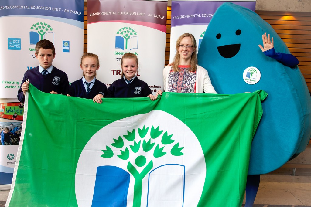 Oisin O Heaireactaigh, Aoife Ni Shiail, Aoife Nic Giolla Chearra and Deirdre Ni Dhuibhir from Scoil Mhuire Caiseal are pictured at the presentation of Green Flags by An Taisce Green-Schools today at Radisson Blu Hotel, Letterkenny. Scoil Mhuire Caiseal was awarded the Green Flag for the Water theme, which is sponsored and supported by Irish Water. This year schools in Ireland saw an average 28.5% decrease per person in water usage – enough water to make 450 million cups of coffee - thanks to their involvement in the Water theme. This year 191 schools across Ireland will be awarded the Green Flag for the Water theme; 10 of which were awarded to schools from Donegal today.