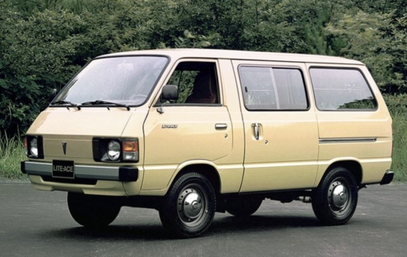 Toyota light ace